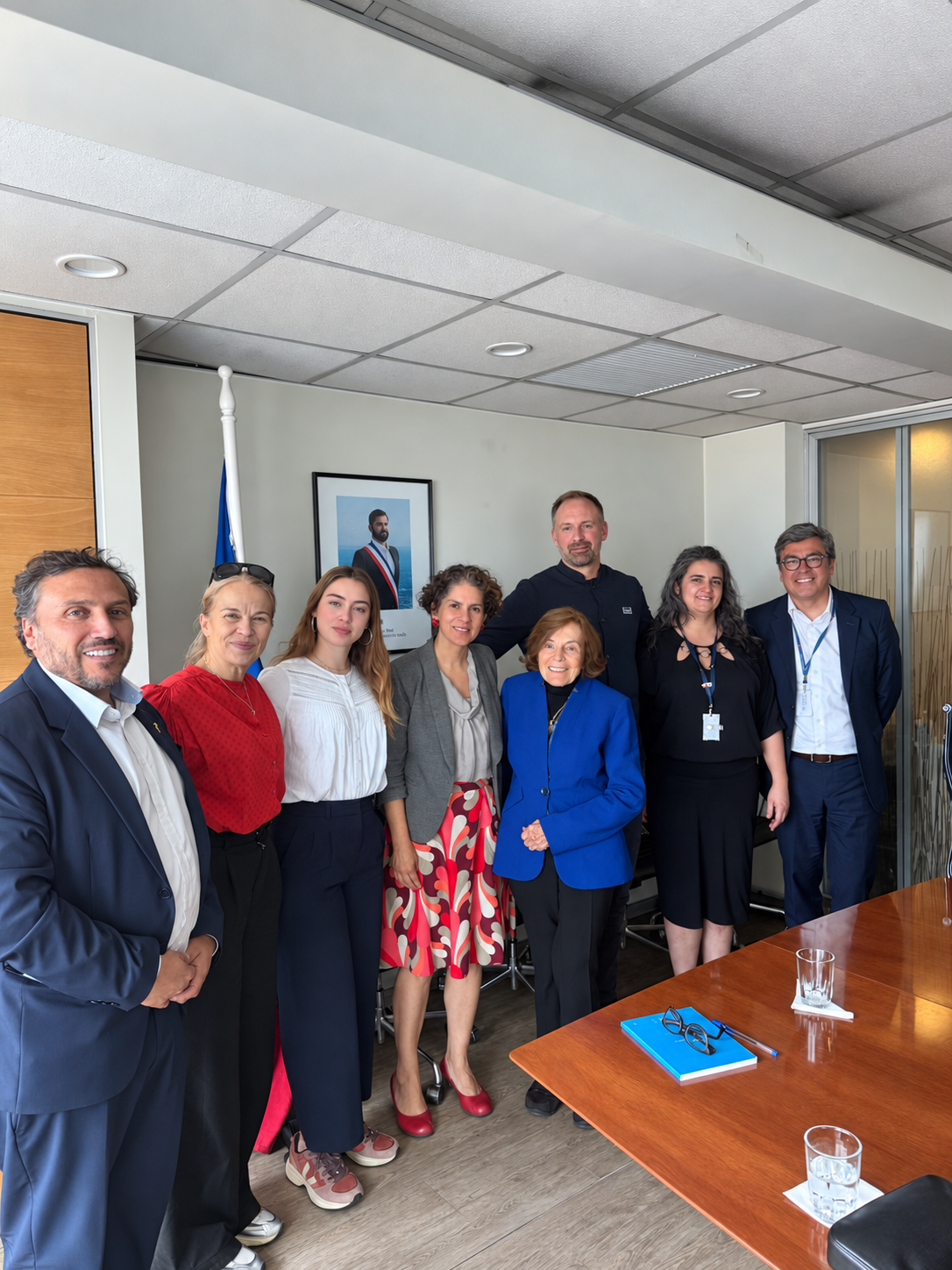 Mónica Navarro during a meeting at the Ministry of the Environment in Chile